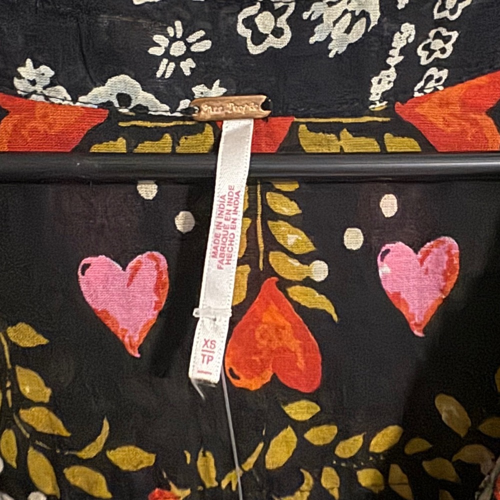 Free People Mixed Floral Heart Print V-Neck Ruffle Mini Dress Black Pink XS - Picture 2 of 4